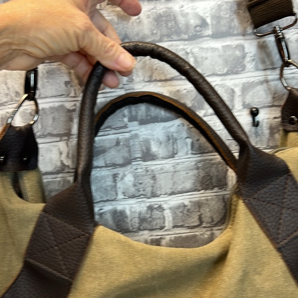 Threaded‎ pear satchel - Picture 5 of 9